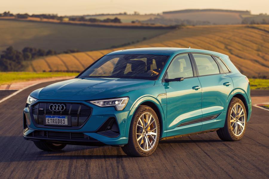  Audi e-tron 55 Quattro S-Line 2020 года  (LA) (фото 5 из 36)